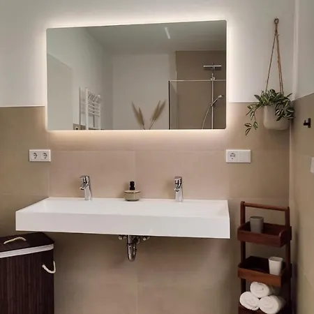 Hygge - Mit Garten Und Stellplatz Fuer Feriengaeste-, Monteure / Netflix / 10 Min. Zur Therme Und Zur Autobahn *