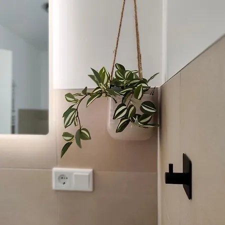 Hygge - Mit Garten Und Stellplatz Fuer Feriengaeste-, Monteure / Netflix / 10 Min. Zur Therme Und Zur Autobahn דירה *