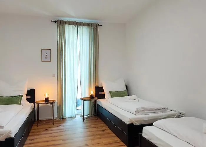 Hygge - Mit Garten Und Stellplatz Fuer Feriengaeste-, Monteure / Netflix / 10 Min. Zur Therme Und Zur Autobahn * Sinsheim