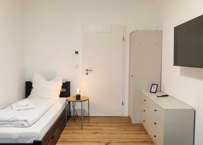 Hygge - Mit Garten Und Stellplatz Fuer Feriengaeste-, Monteure / Netflix / 10 Min. Zur Therme Und Zur Autobahn